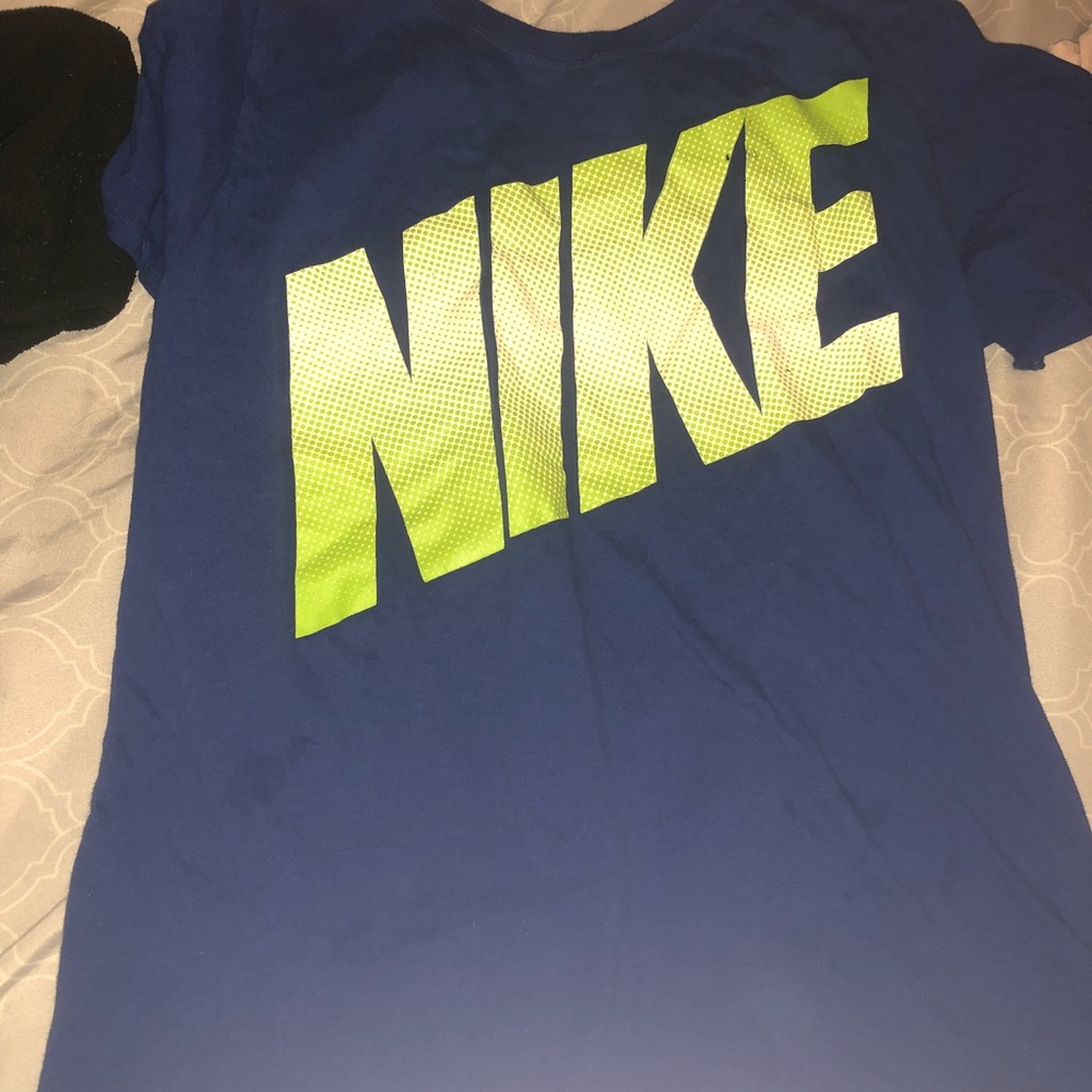 Nike t shirt